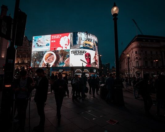 Co to jest reklama online? Co to jest reklama online?